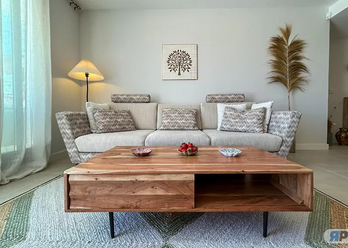 Con Terraza Y Vista Al Jardín Apartamento